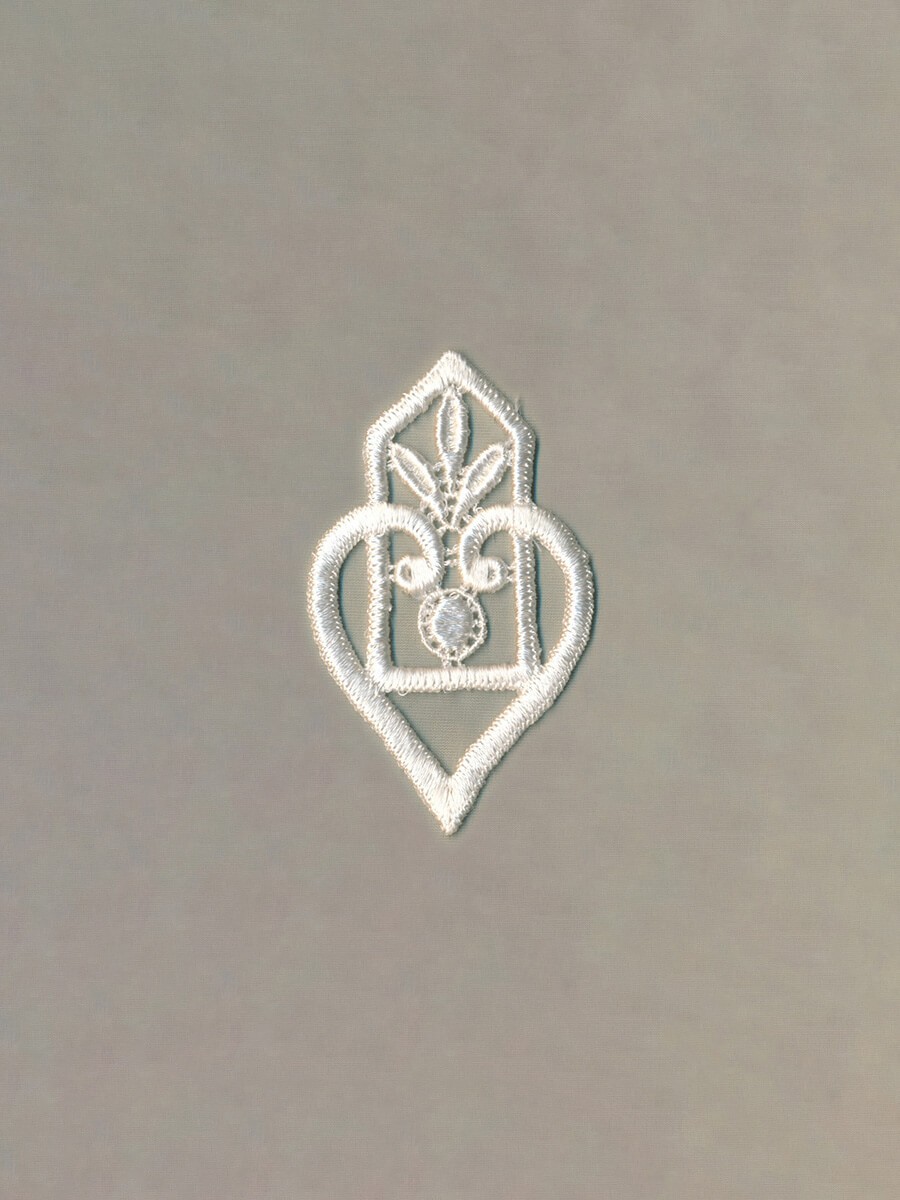 Guipure Motif Embroidery Guipure Motif Embroidery